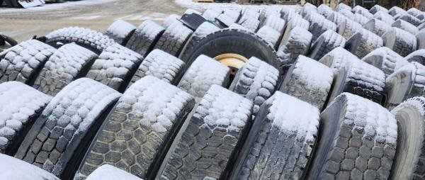 Vente De Pneus D'Exportation